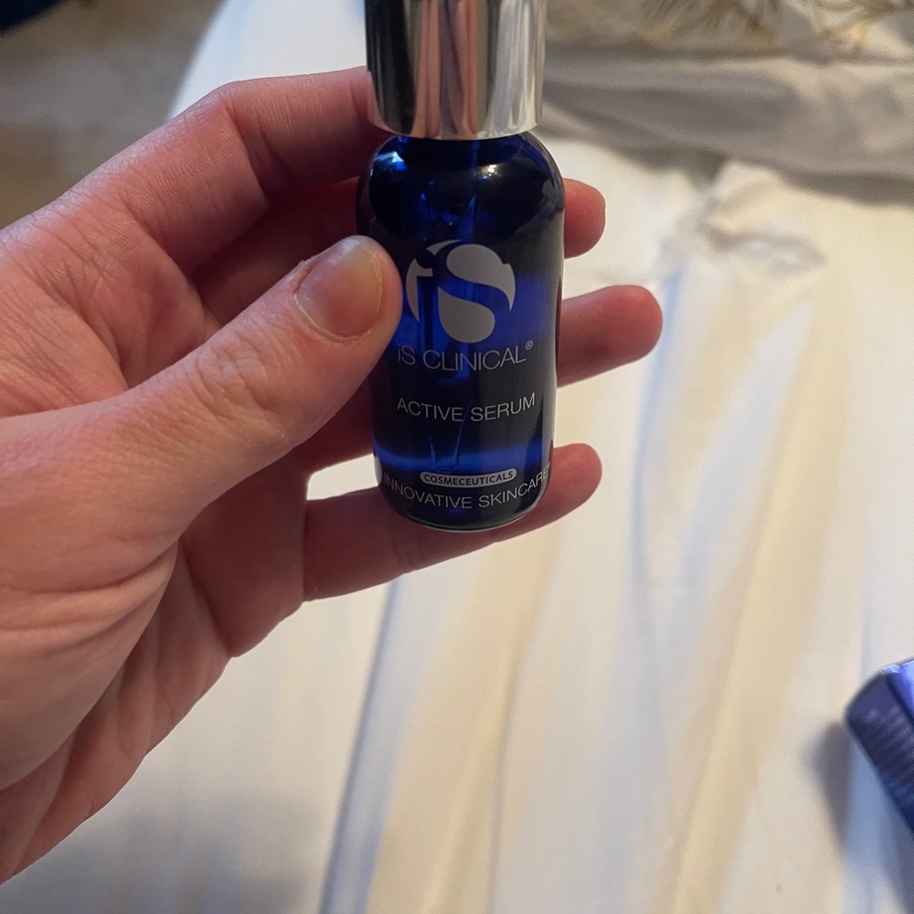iS Clinical Active Serum